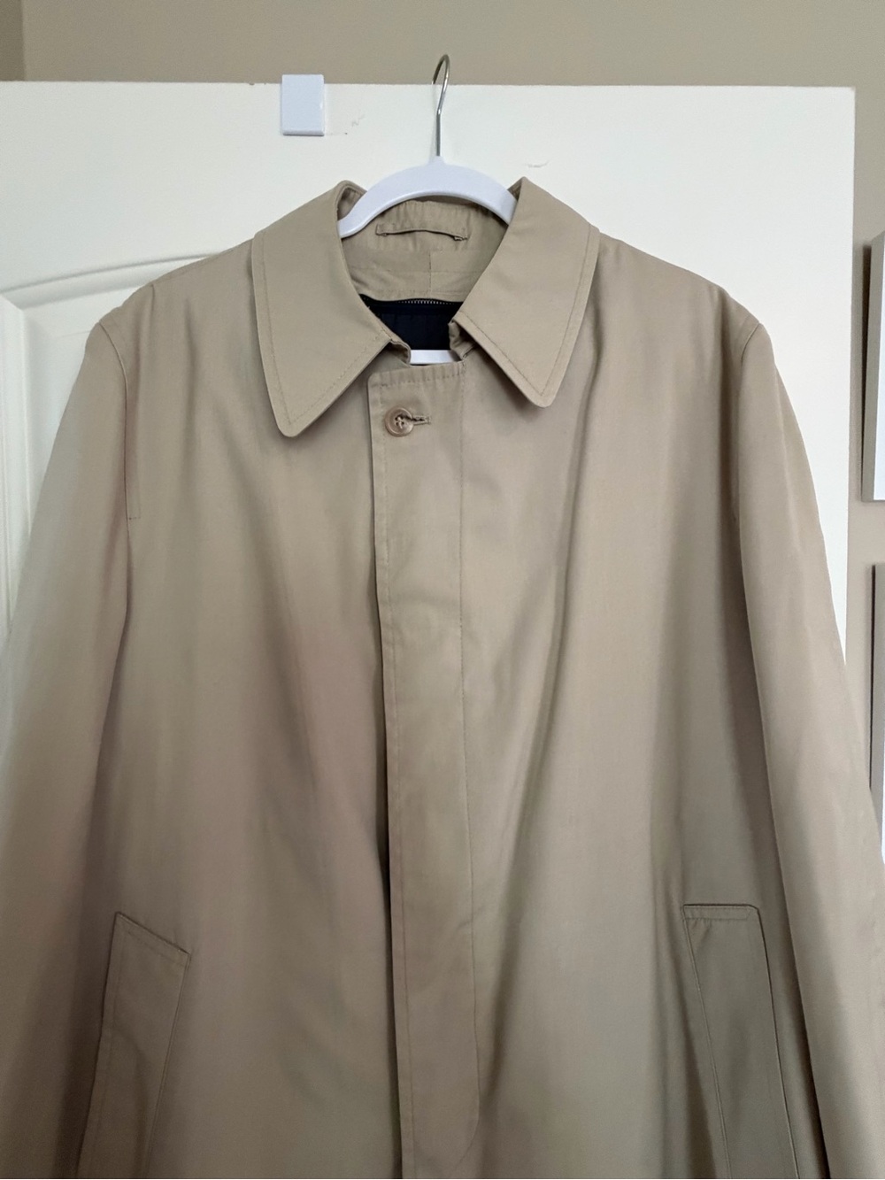 Hart Schaffner Marx Beige Trench Coat